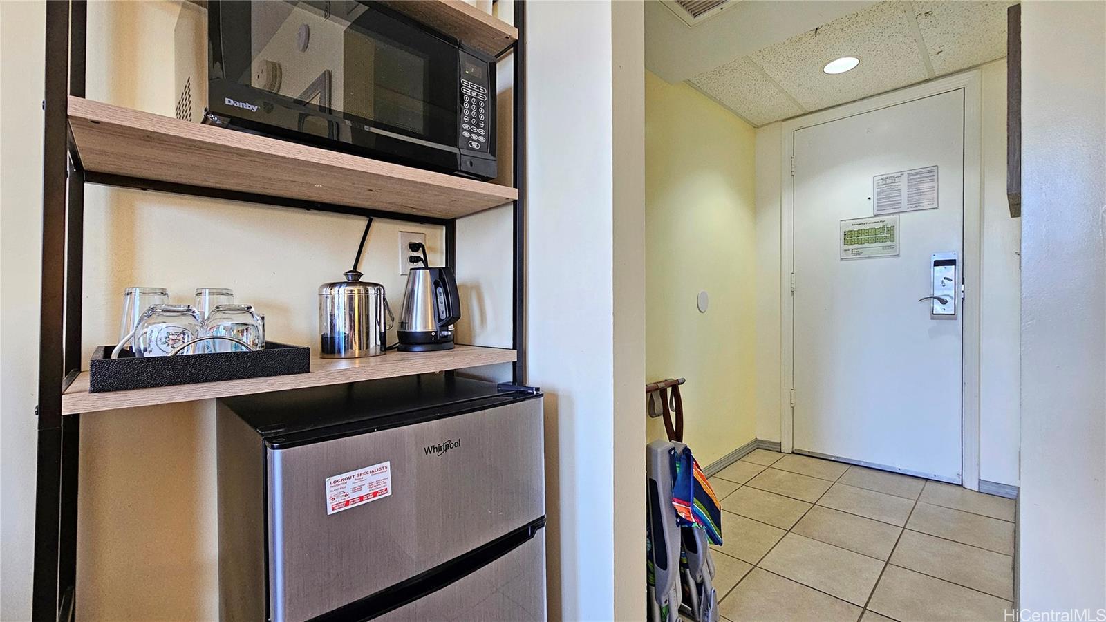 Palms at Waikiki condo # 223, Honolulu, Hawaii - photo 12 of 25