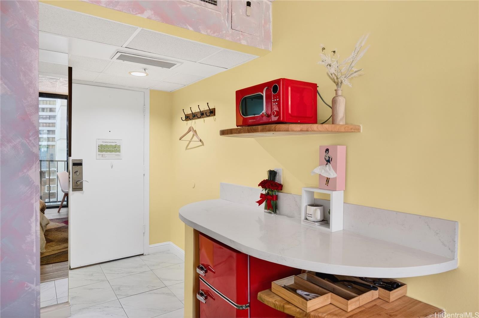 Palms At Waikiki condo # 303, Honolulu, Hawaii - photo 11 of 18