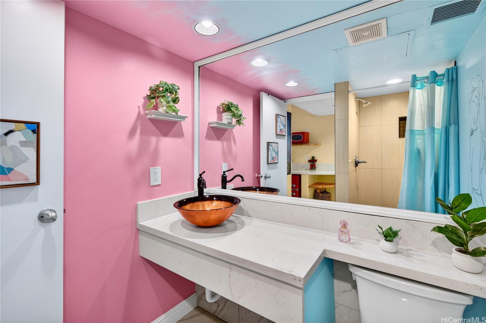 Palms At Waikiki condo # 303, Honolulu, Hawaii - photo 13 of 18