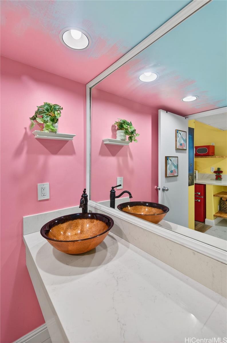 Palms At Waikiki condo # 303, Honolulu, Hawaii - photo 18 of 18