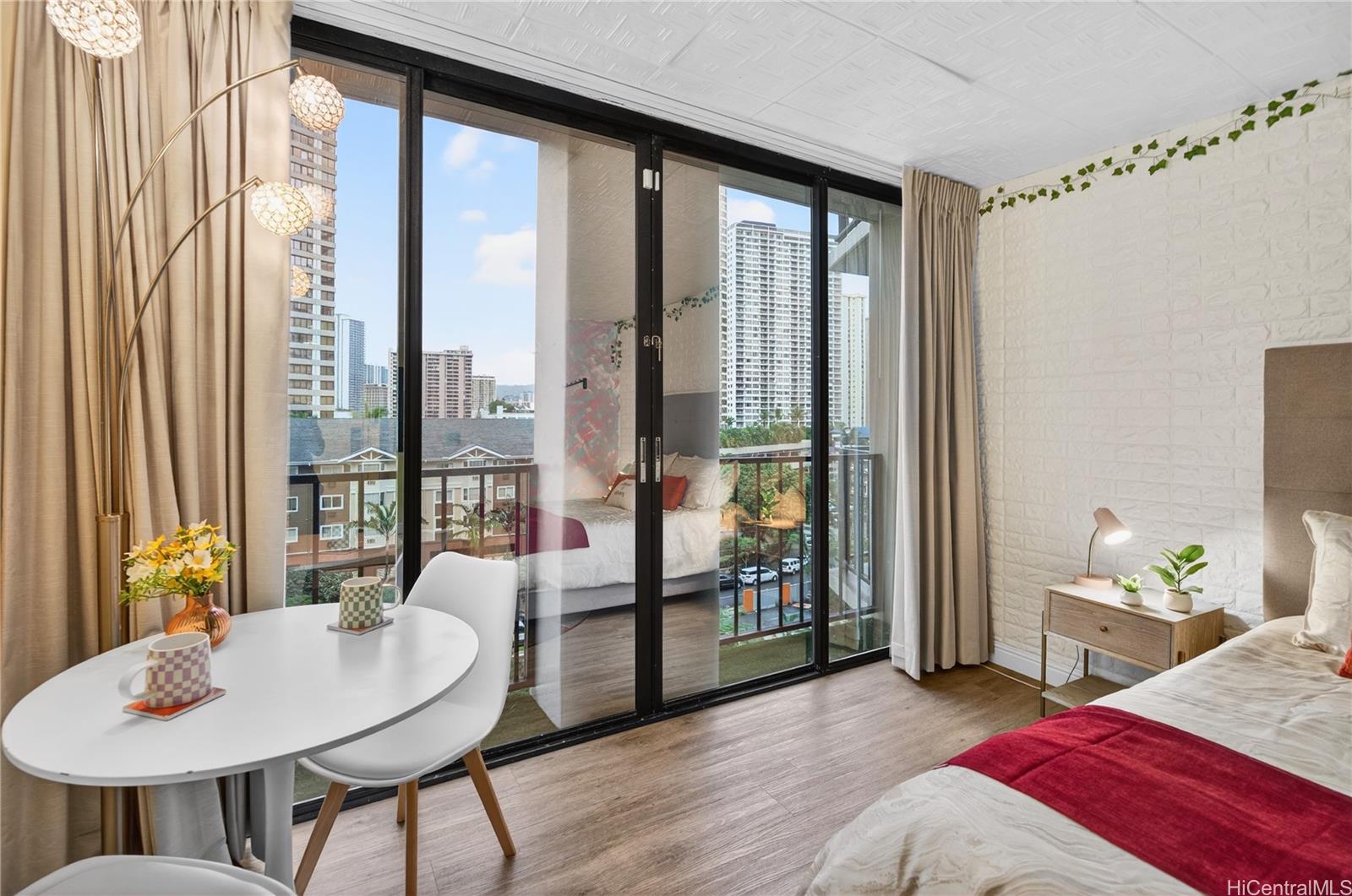 Palms At Waikiki condo # 303, Honolulu, Hawaii - photo 5 of 18