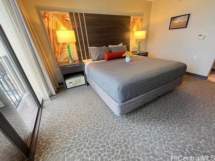 Palms At Waikiki condo # 317, Honolulu, Hawaii - photo 2 of 20