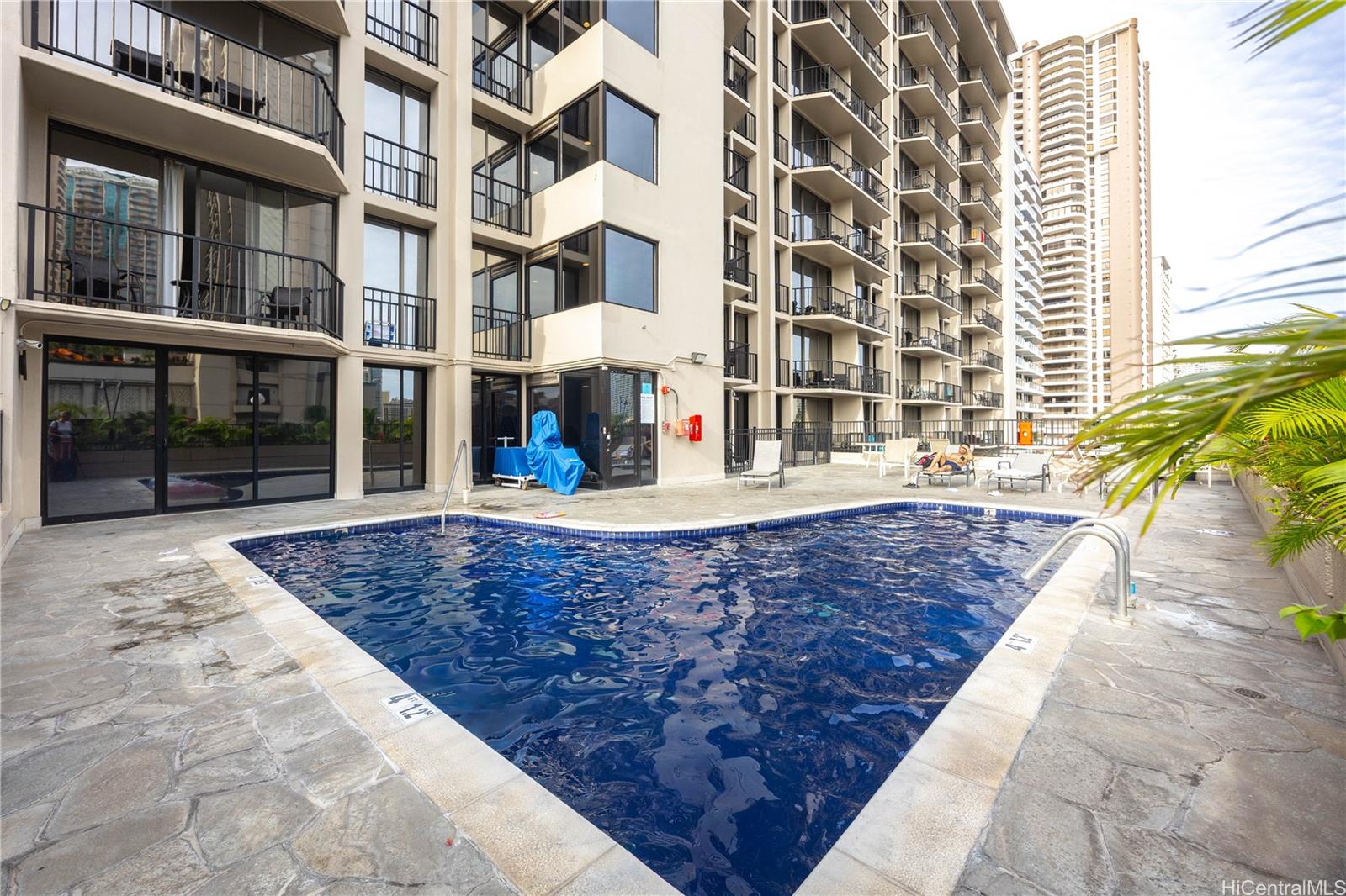 Palms At Waikiki condo # 408, Honolulu, Hawaii - photo 15 of 25