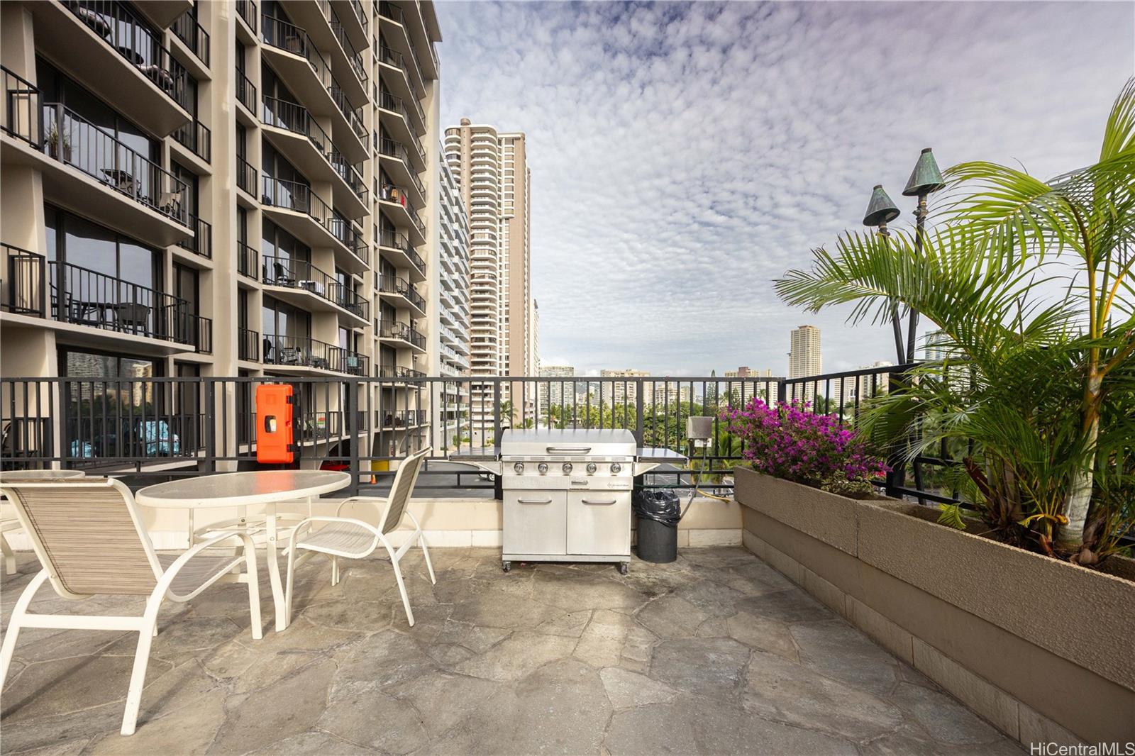 Palms At Waikiki condo # 408, Honolulu, Hawaii - photo 17 of 25