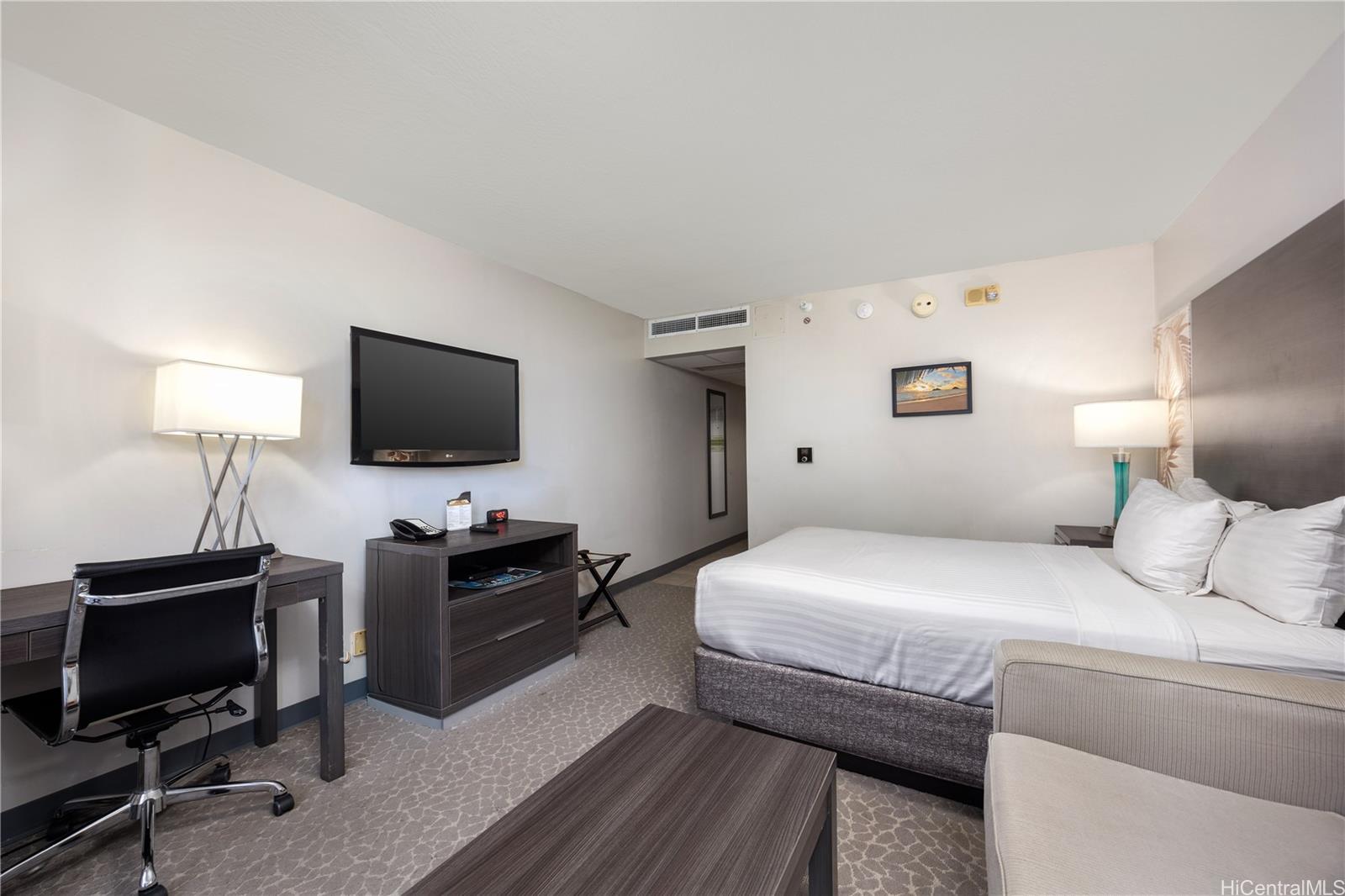 Palms At Waikiki condo # 408, Honolulu, Hawaii - photo 6 of 25