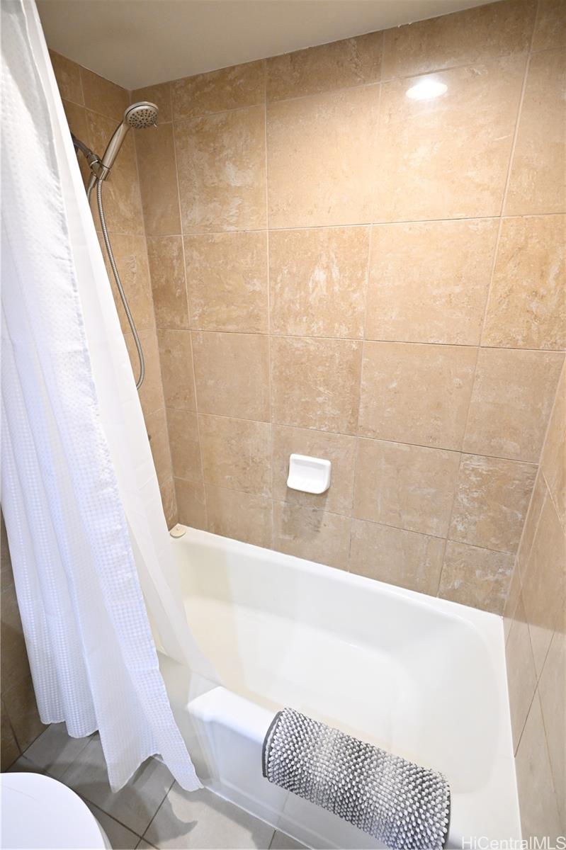 Palms At Waikiki condo # 415, Honolulu, Hawaii - photo 5 of 13