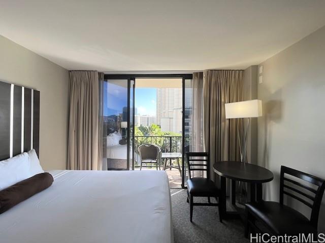 Palms At Waikiki condo # 418, Honolulu, Hawaii - photo 4 of 17