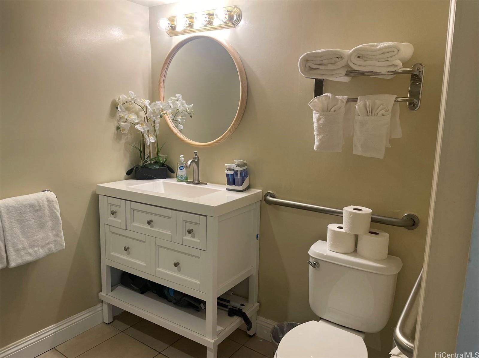 Palms at Waikiki condo # 429, Honolulu, Hawaii - photo 6 of 18