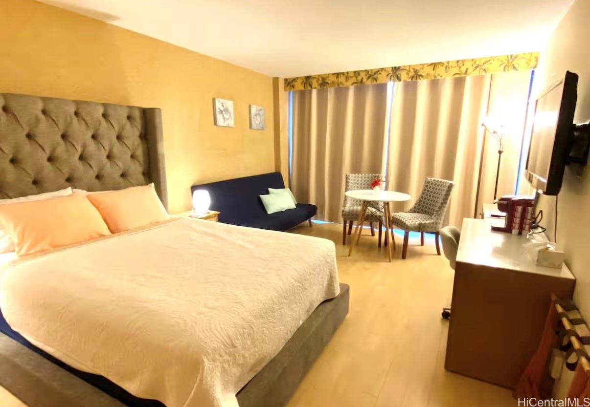 Palms At Waikiki condo # 601, Honolulu, Hawaii - photo 5 of 13