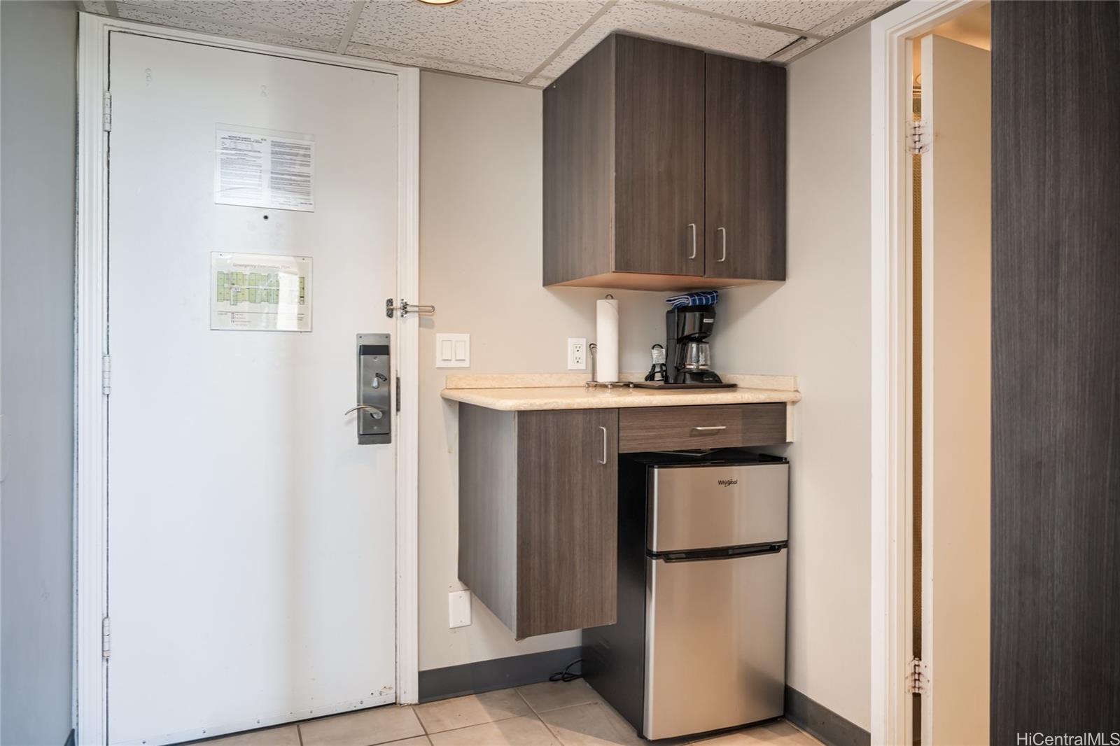 Palms At Waikiki condo # 614, Honolulu, Hawaii - photo 11 of 23