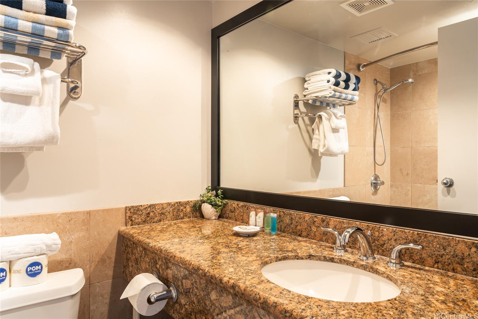 Palms At Waikiki condo # 614, Honolulu, Hawaii - photo 15 of 23