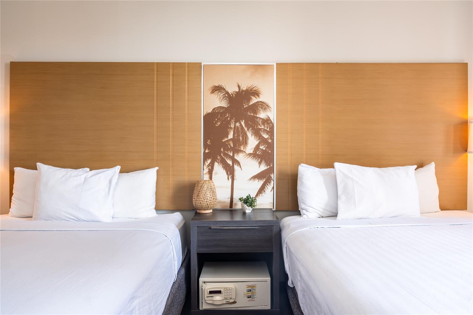 Palms At Waikiki condo # 614, Honolulu, Hawaii - photo 7 of 23