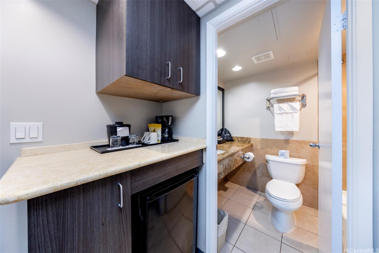 Palms At Waikiki condo # 619, Honolulu, Hawaii - photo 10 of 18