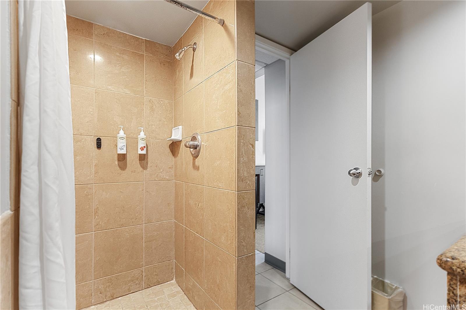 Palms At Waikiki condo # 703, Honolulu, Hawaii - photo 7 of 15