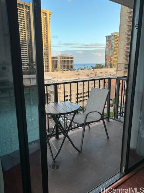 Palms at Waikiki condo # 818, Honolulu, Hawaii - photo 8 of 10