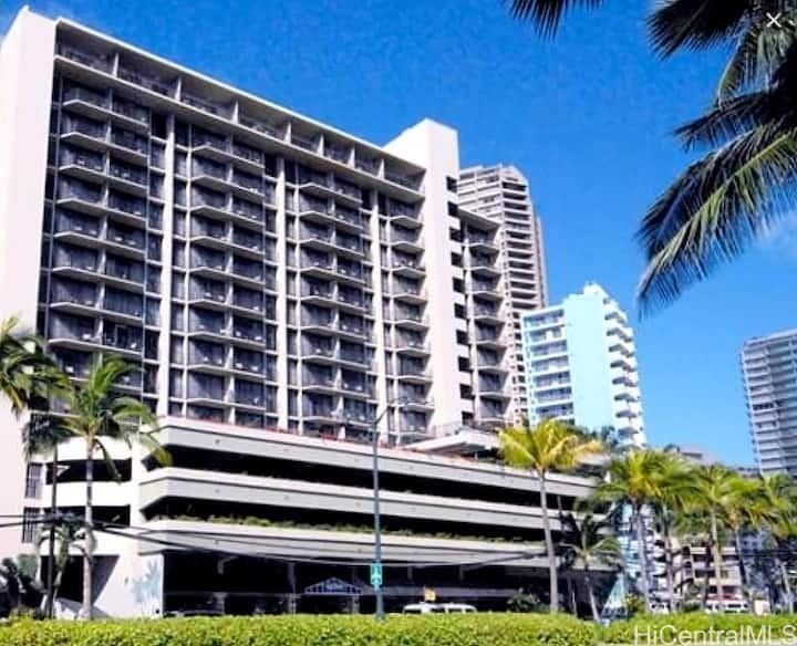 Palms At Waikiki condo # 820, Honolulu, Hawaii - photo 16 of 17