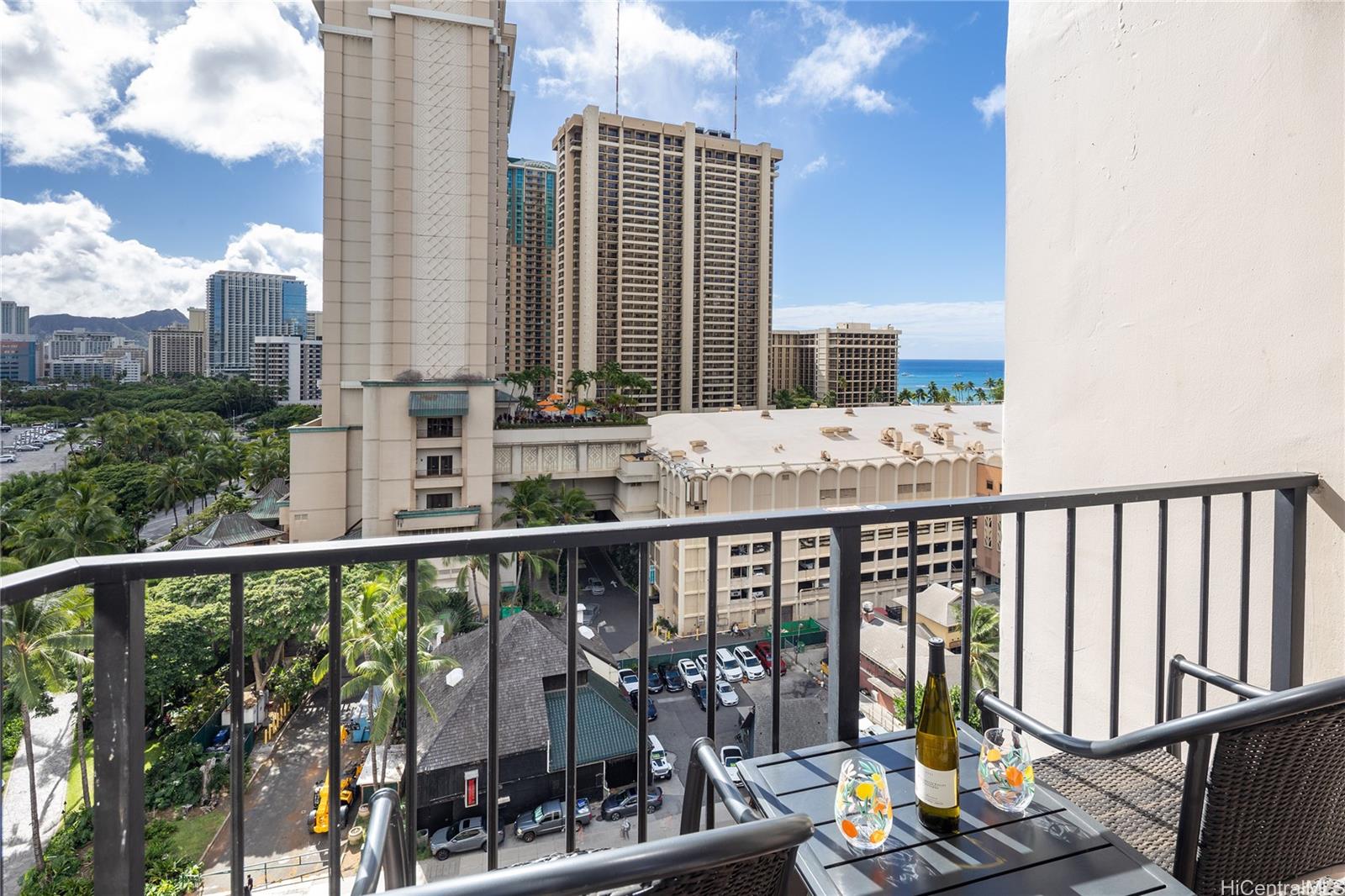 Palms At Waikiki condo # 906, Honolulu, Hawaii - photo 2 of 15