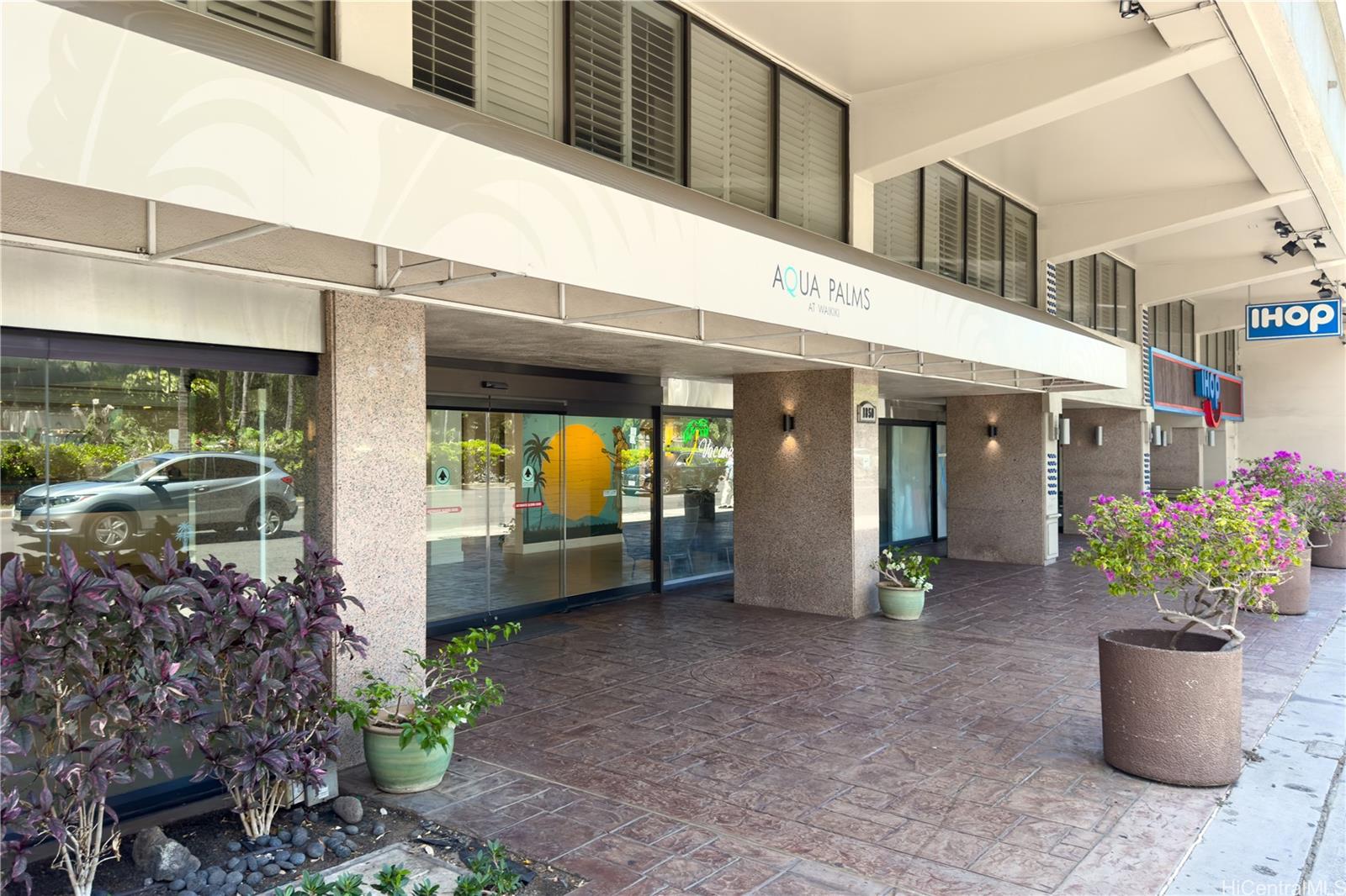 Palms At Waikiki condo # 911, Honolulu, Hawaii - photo 13 of 24