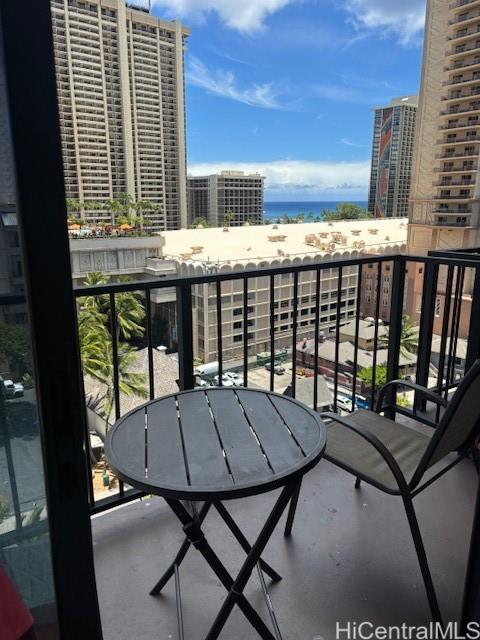 Palms At Waikiki condo # 818, Honolulu, Hawaii - photo 2 of 8