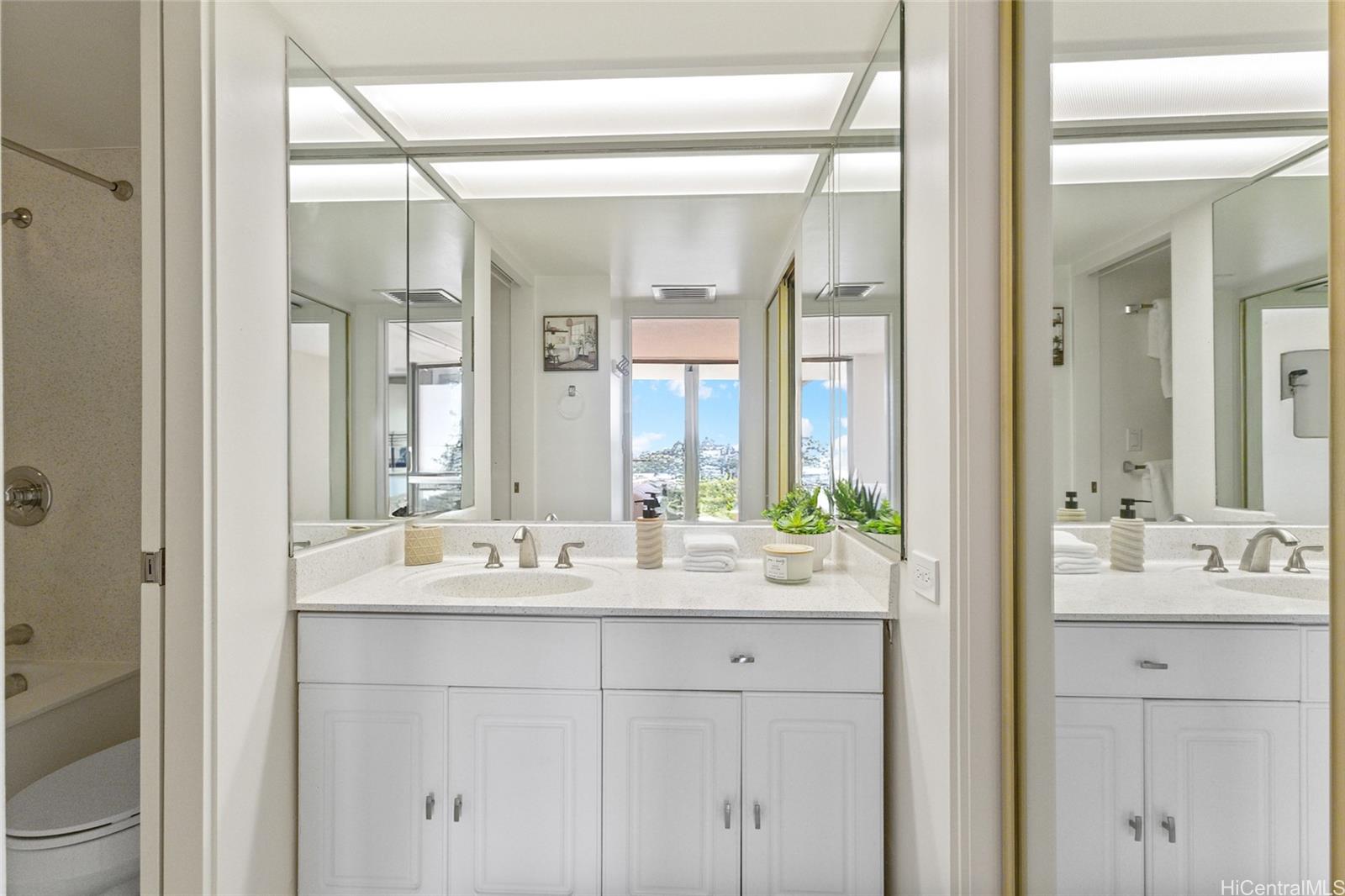 Wailana At Waikiki condo # 1102, Honolulu, Hawaii - photo 13 of 24