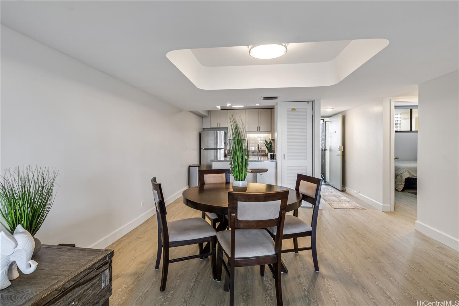 Wailana At Waikiki condo # 1208, Honolulu, Hawaii - photo 8 of 25