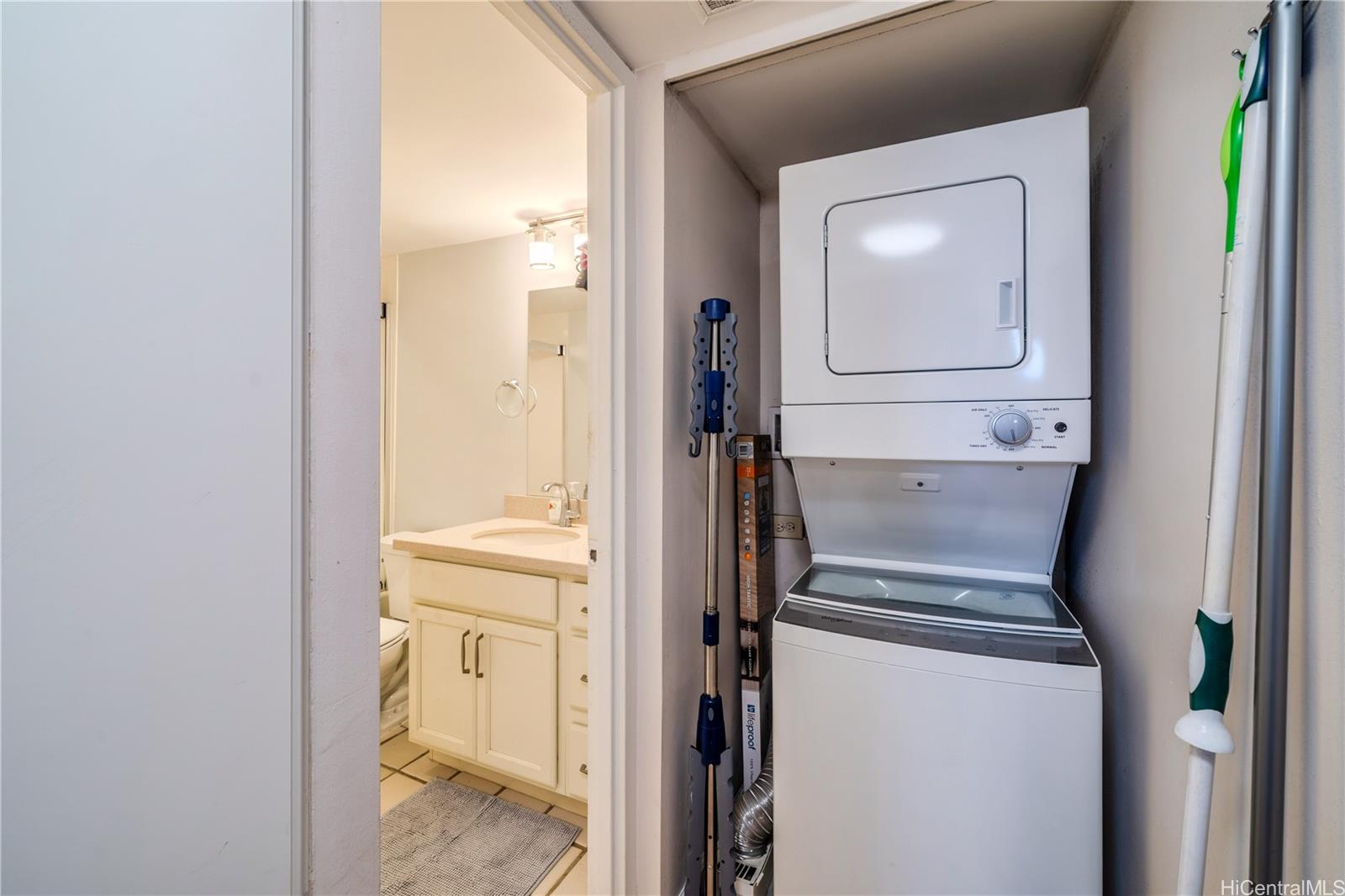 Wailana At Waikiki condo # 1904, Honolulu, Hawaii - photo 15 of 23