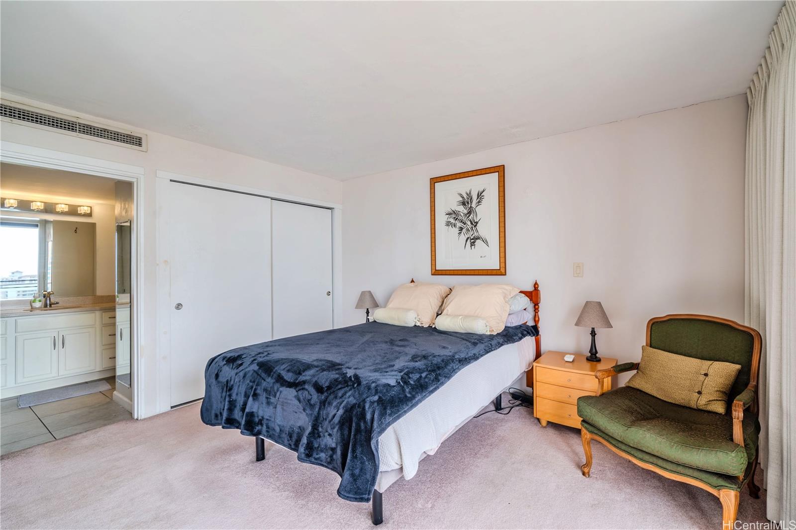 Wailana At Waikiki condo # 1904, Honolulu, Hawaii - photo 6 of 23