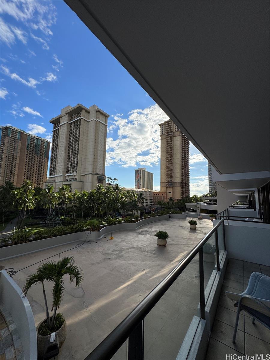 Wailana At Waikiki condo # 500, Honolulu, Hawaii - photo 7 of 10