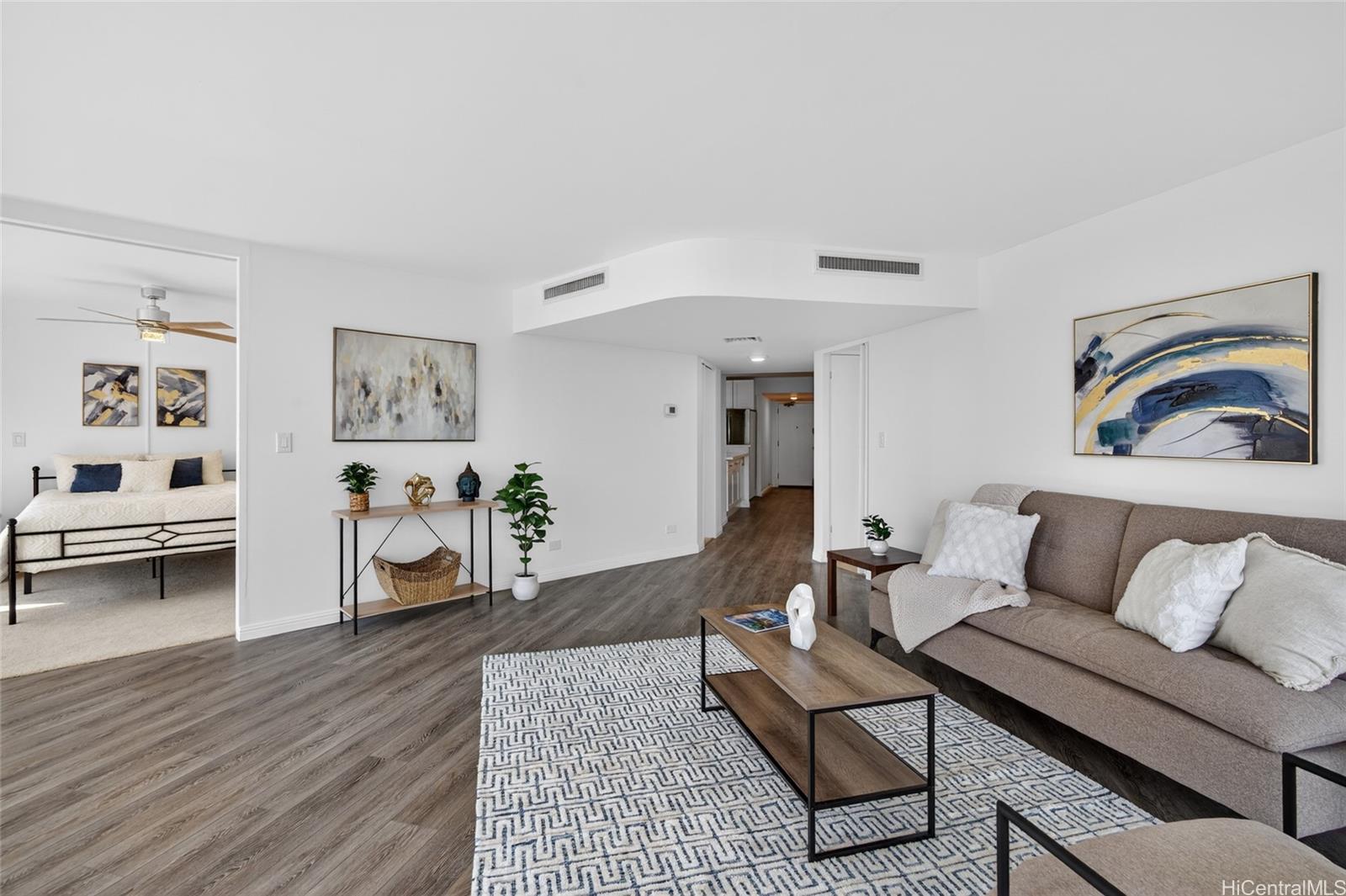 Wailana At Waikiki condo # 700, Honolulu, Hawaii - photo 4 of 20