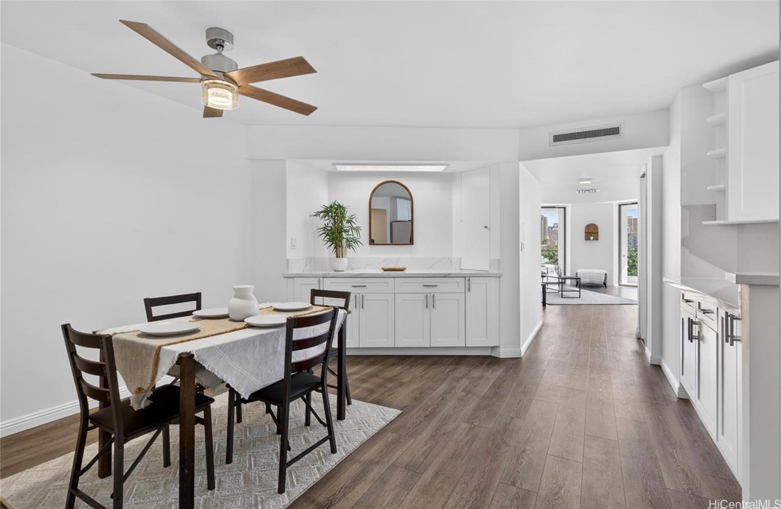 Wailana At Waikiki condo # 700, Honolulu, Hawaii - photo 15 of 24