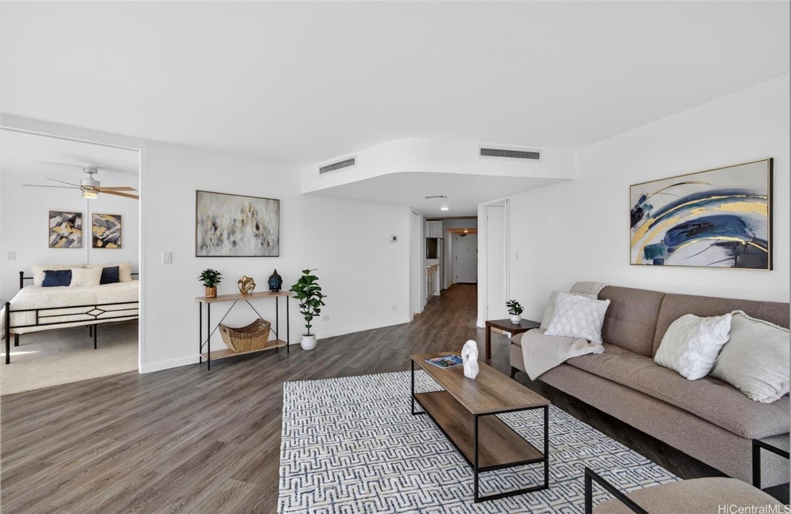 Wailana At Waikiki condo # 700, Honolulu, Hawaii - photo 4 of 24