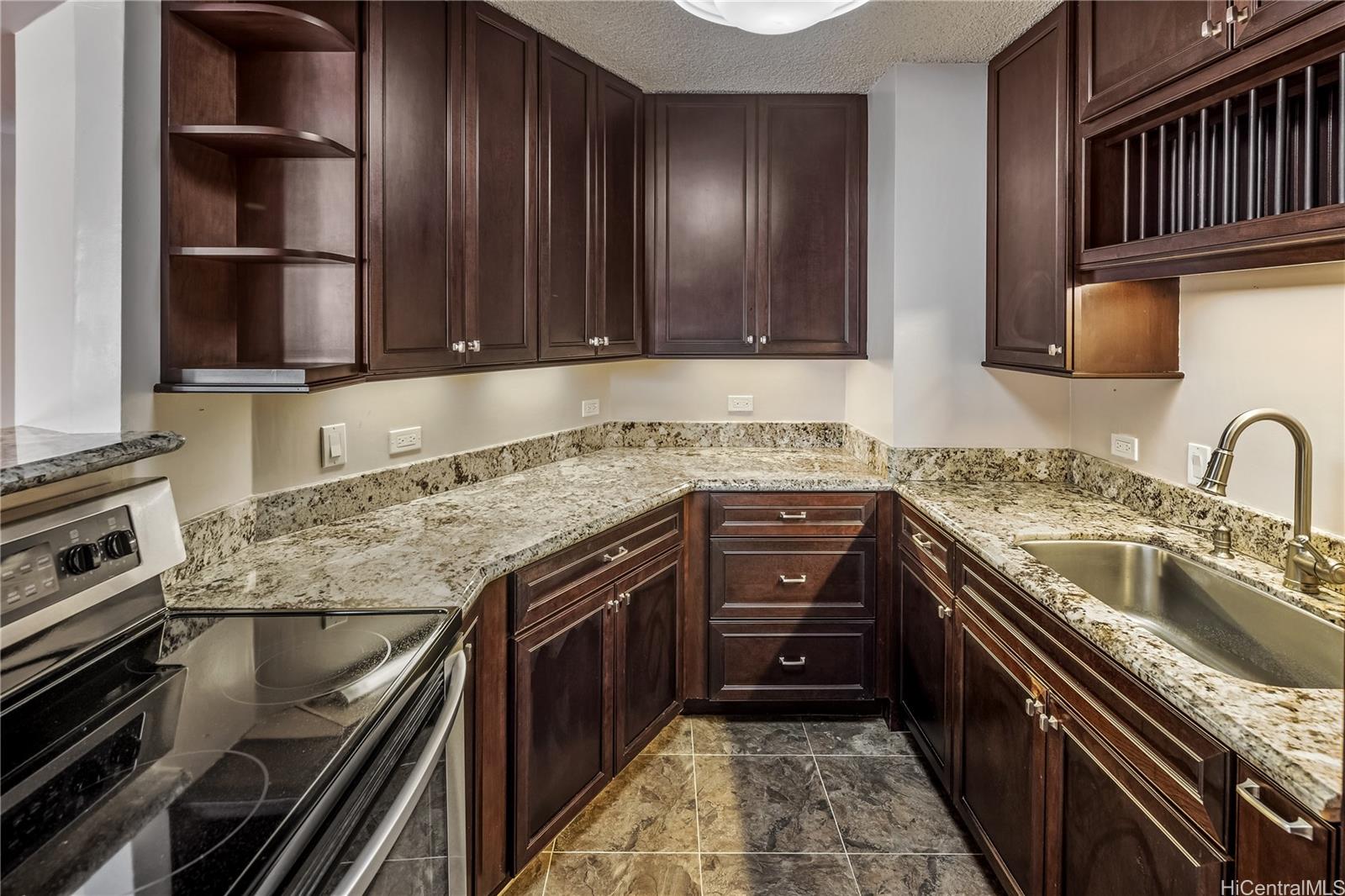 Wailana At Waikiki condo # 802, Honolulu, Hawaii - photo 8 of 21