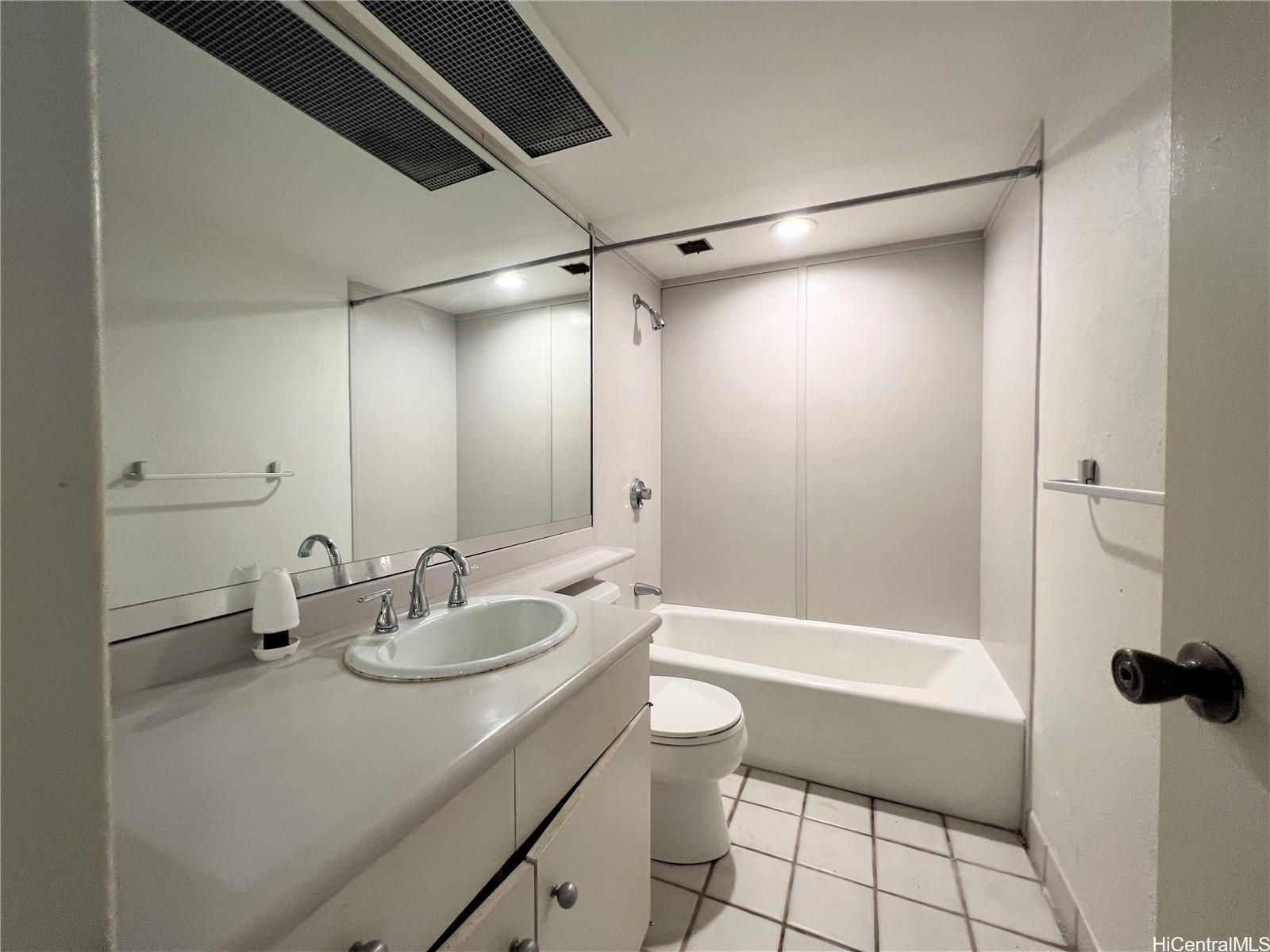 1860 Ala Moana Blvd Honolulu - Rental - photo 14 of 15