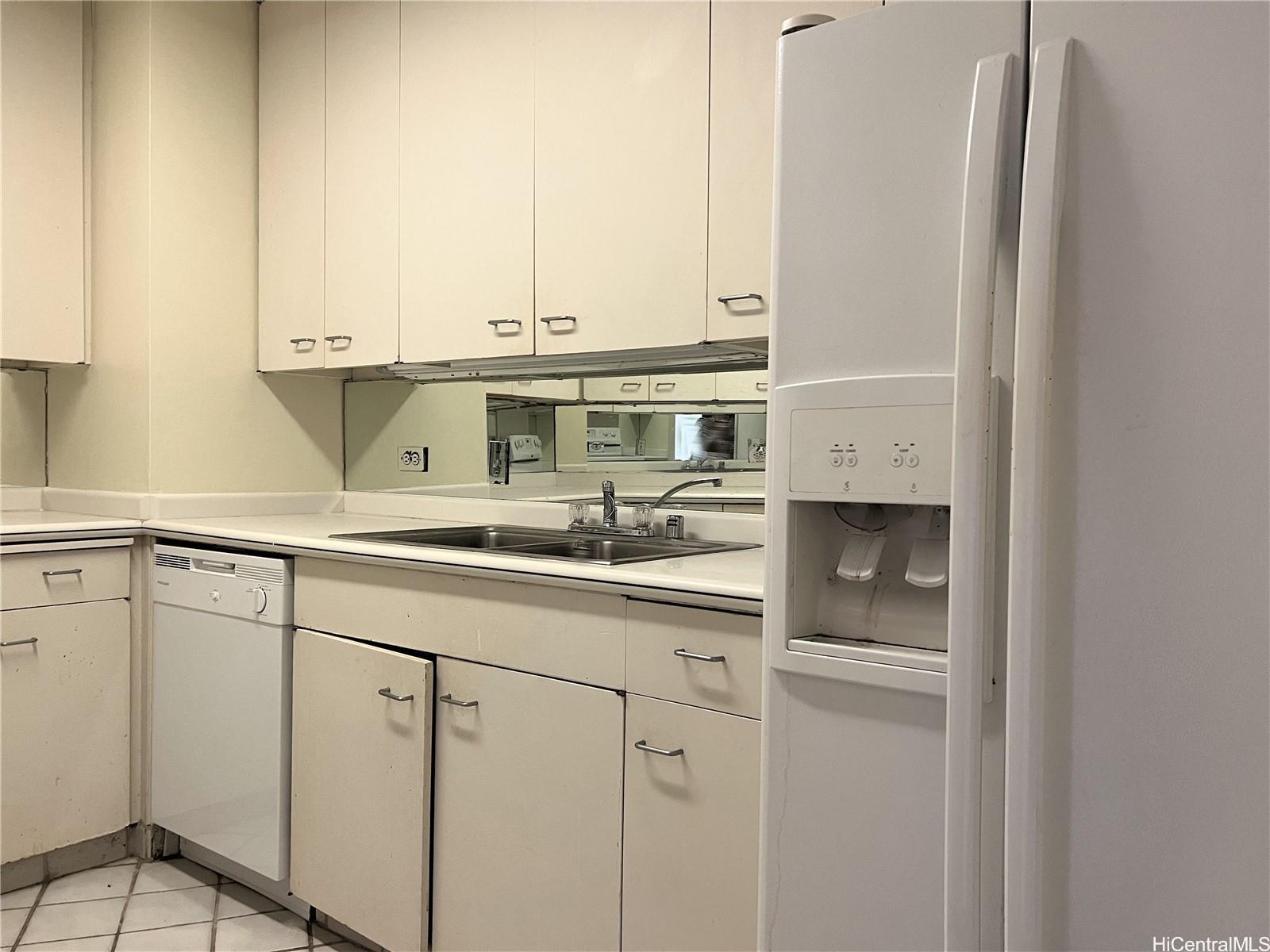 1860 Ala Moana Blvd Honolulu - Rental - photo 4 of 15