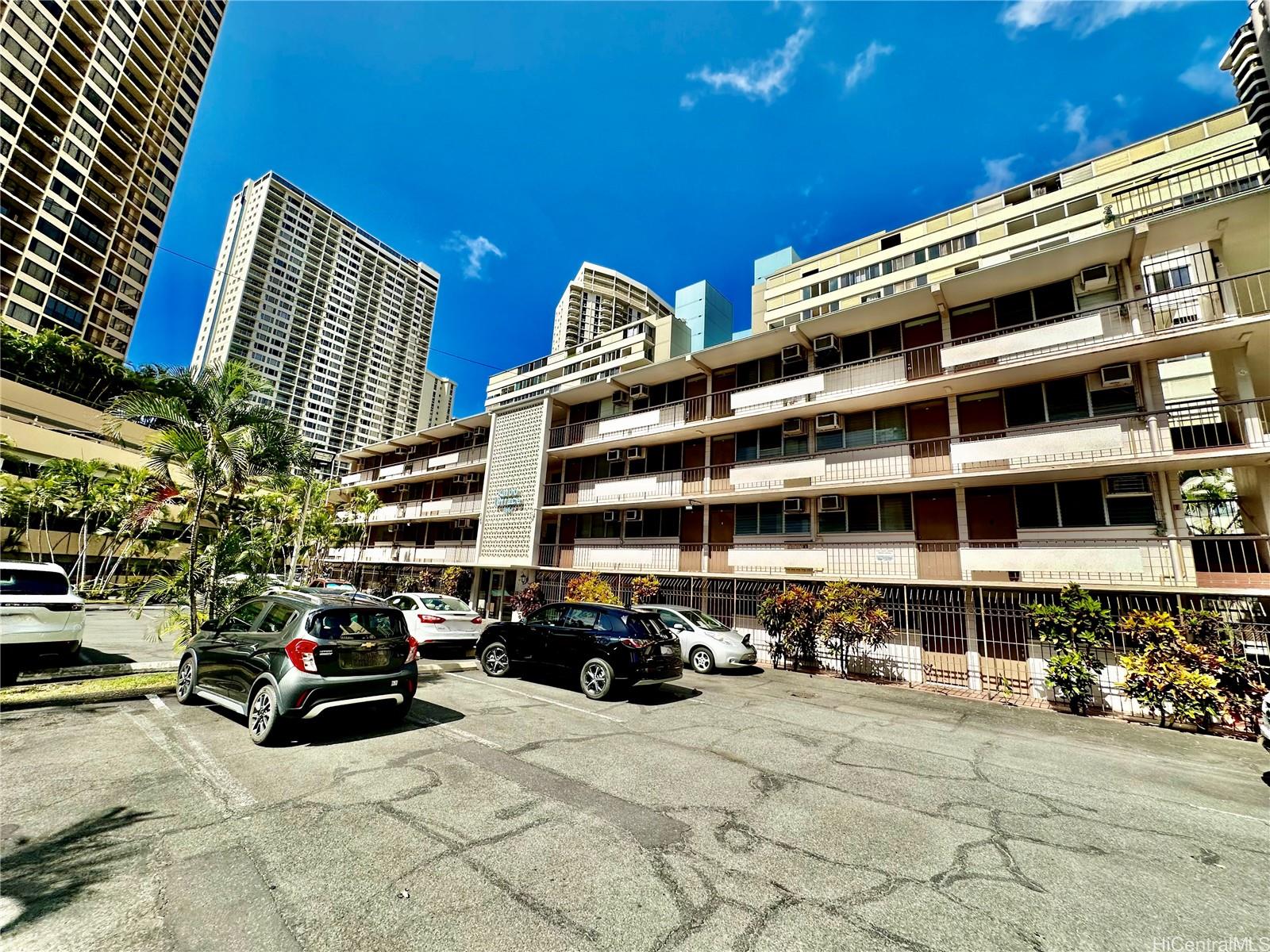 Kaioo Terrace condo # 404, Honolulu, Hawaii - photo 17 of 21