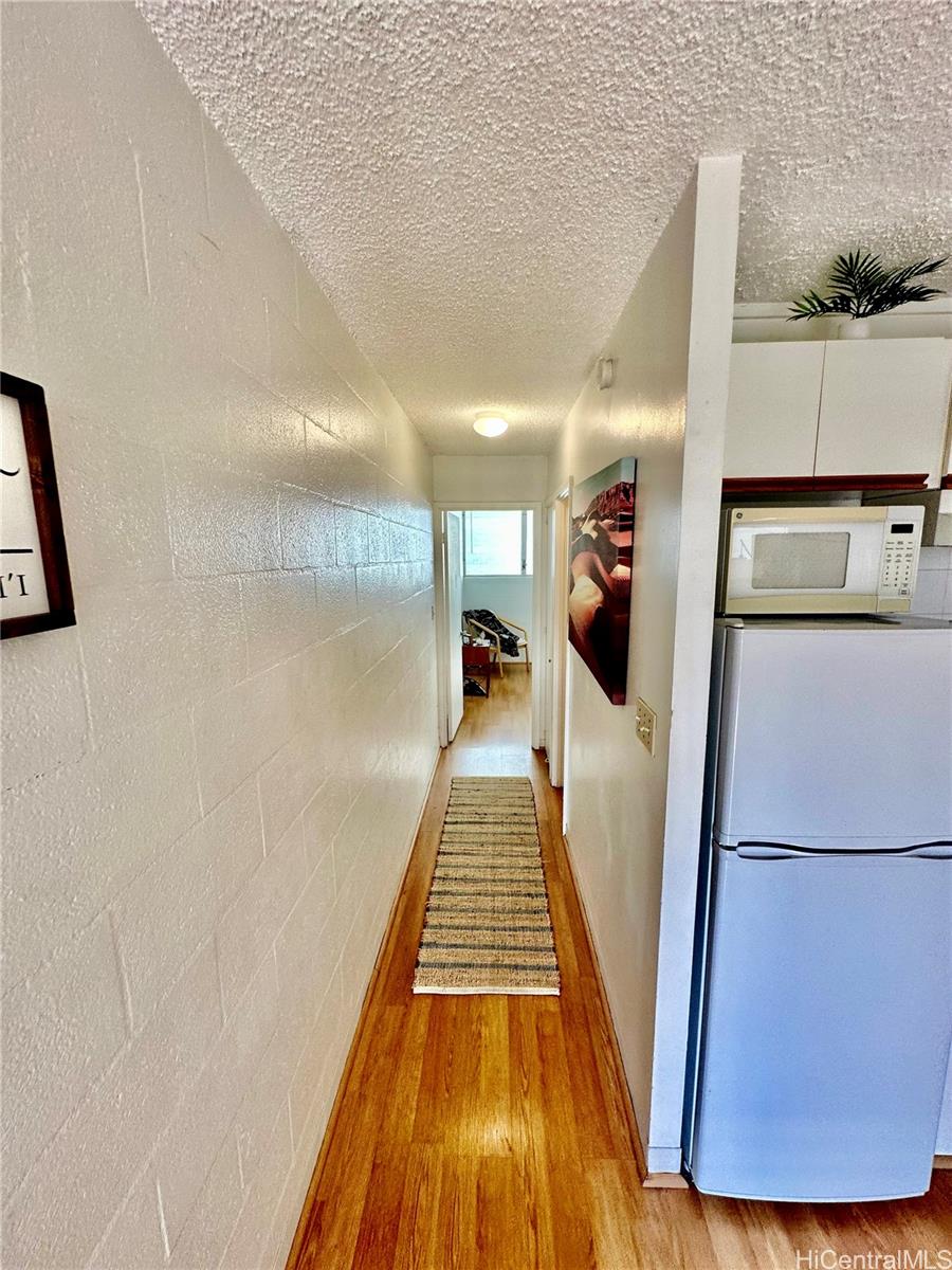 Kaioo Terrace condo # 404, Honolulu, Hawaii - photo 4 of 21