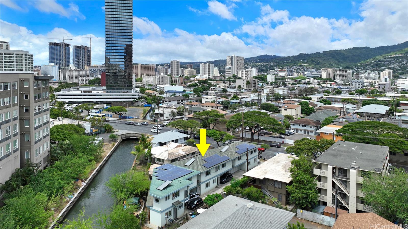 1867  Kapiolani Blvd Mccully, Honolulu home - photo 2 of 25