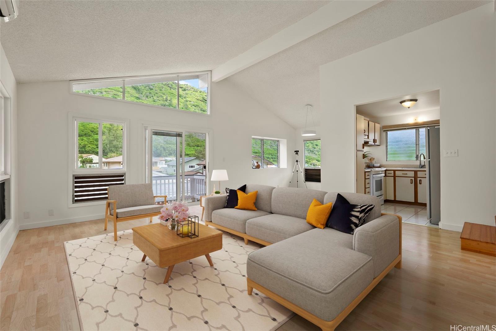 187  Kaeleloi Place Kuliouou, Diamond Head home - photo 3 of 25