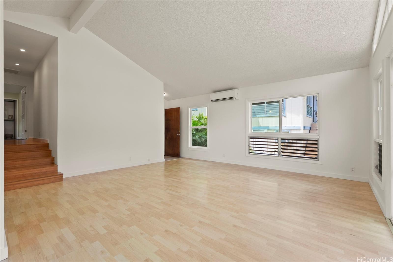 187  Kaeleloi Place Kuliouou, Diamond Head home - photo 10 of 25