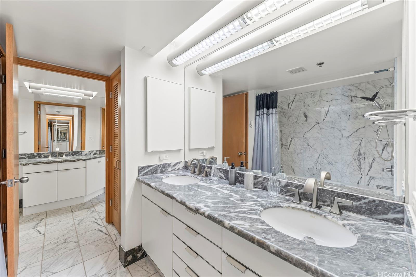 Waikiki Landmark condo # 1103, Honolulu, Hawaii - photo 11 of 16