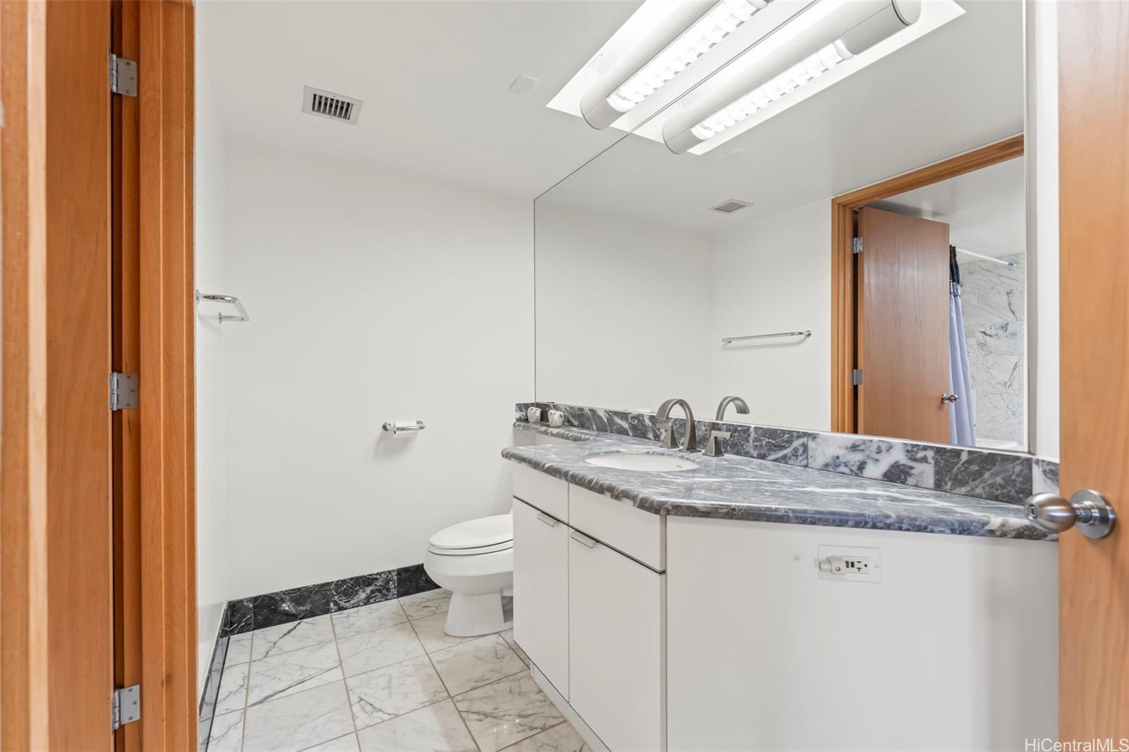 Waikiki Landmark condo # 1103, Honolulu, Hawaii - photo 12 of 16