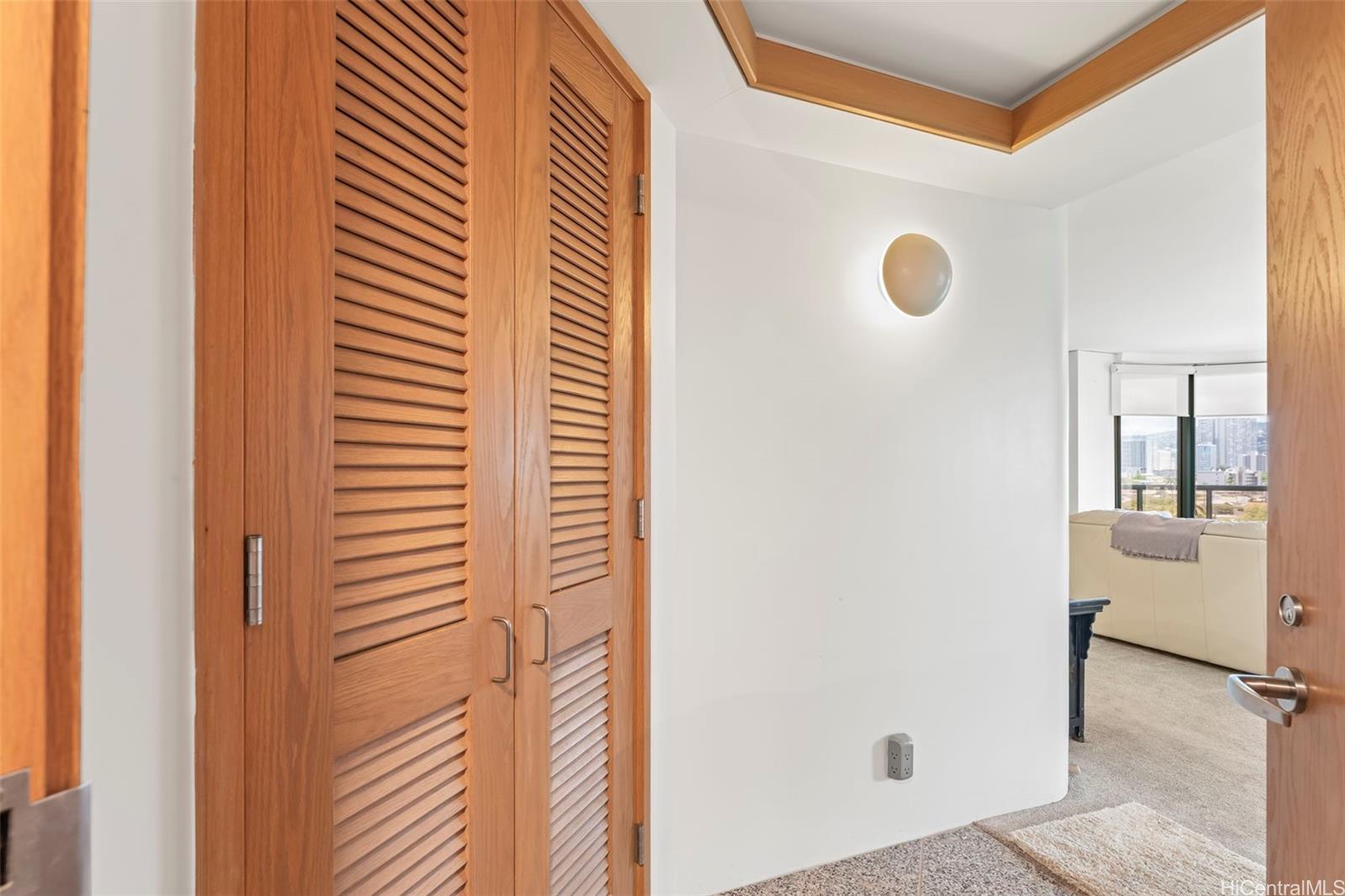 Waikiki Landmark condo # 1103, Honolulu, Hawaii - photo 5 of 16