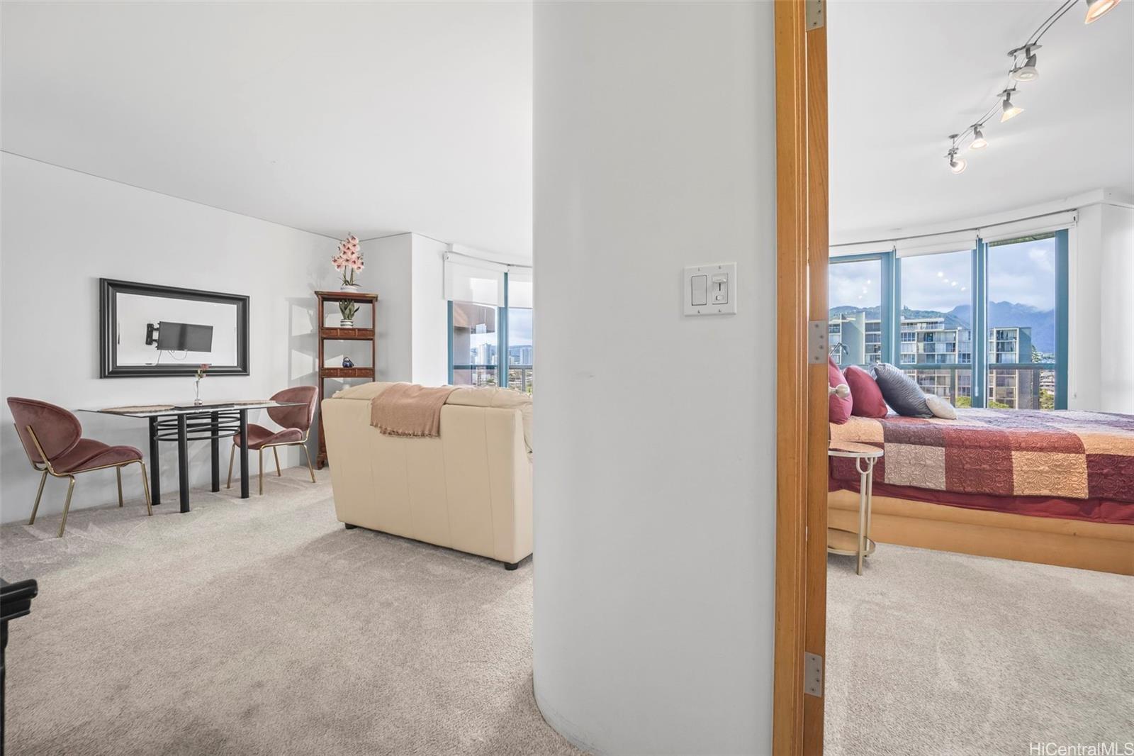 Waikiki Landmark condo # 1103, Honolulu, Hawaii - photo 7 of 16