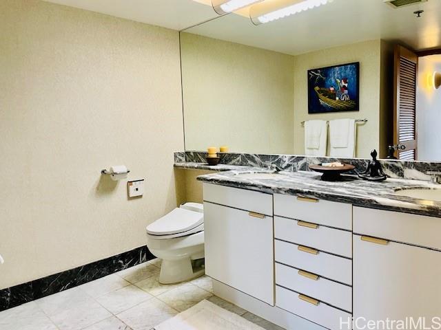 Waikiki Landmark condo # 1603, Honolulu, Hawaii - photo 8 of 25