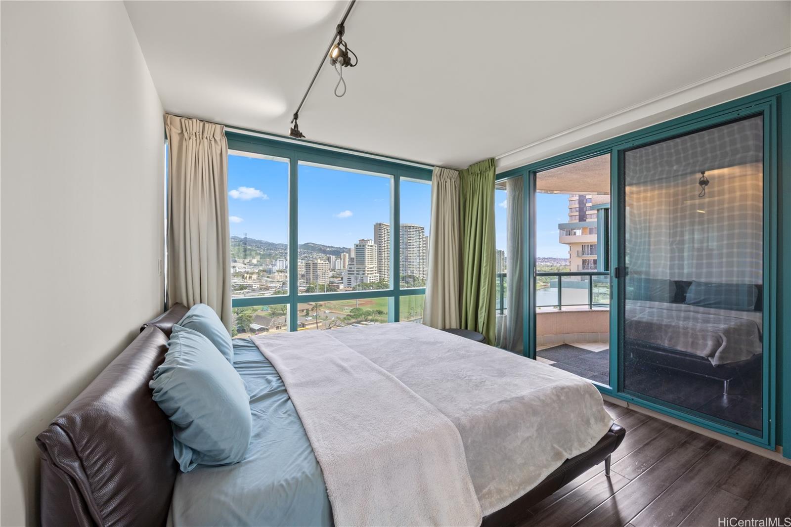 Waikiki Landmark condo # 1701, Honolulu, Hawaii - photo 15 of 24