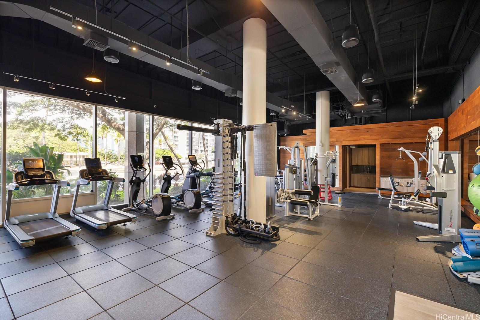 Waikiki Landmark condo # 2201 (Mauka Tower), Honolulu, Hawaii - photo 20 of 24