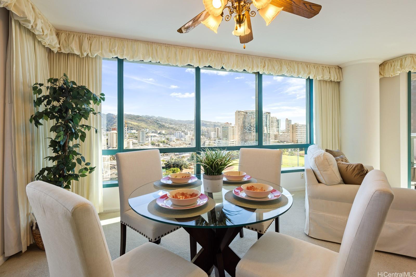 Waikiki Landmark condo # 2201 (Mauka Tower), Honolulu, Hawaii - photo 5 of 24