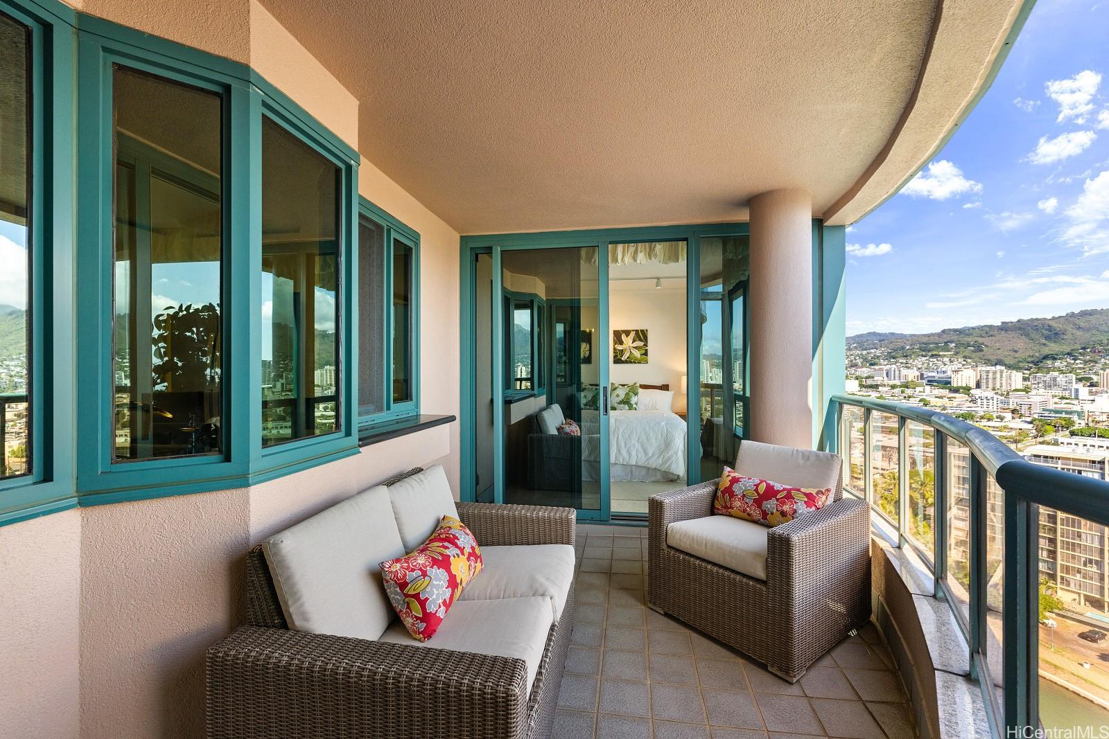 Waikiki Landmark condo # 2201 (Mauka Tower), Honolulu, Hawaii - photo 8 of 24