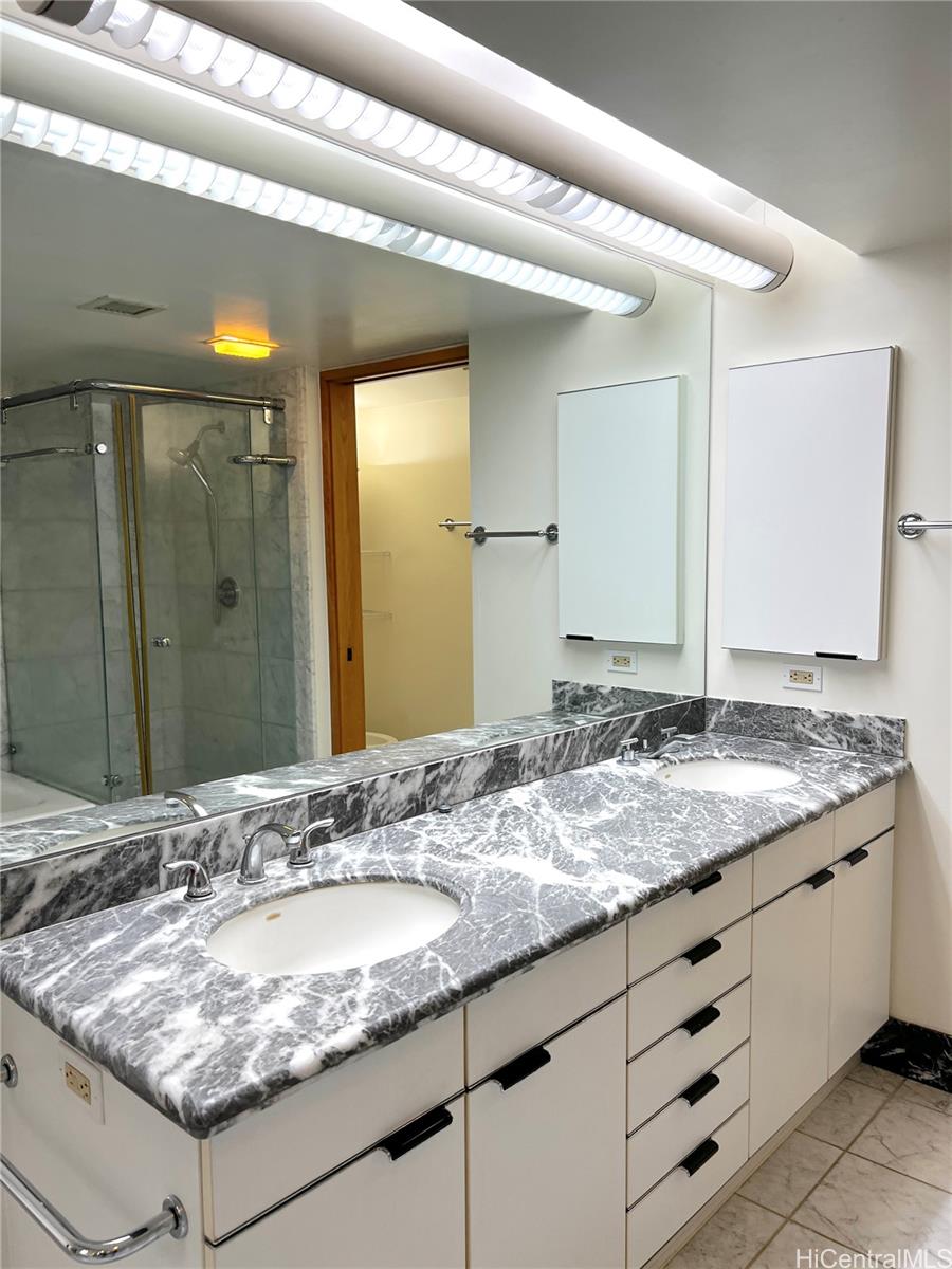 1888 Kalakaua Ave Honolulu - Rental - photo 4 of 8