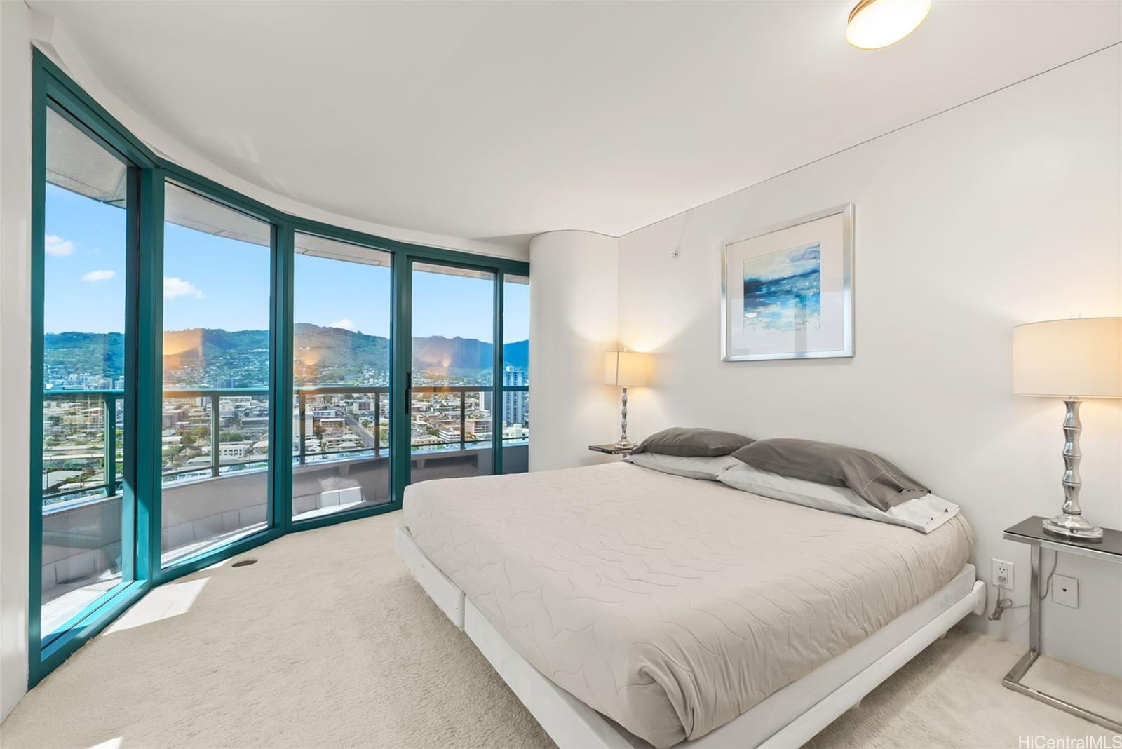 Waikiki Landmark condo # 2502, Honolulu, Hawaii - photo 11 of 25